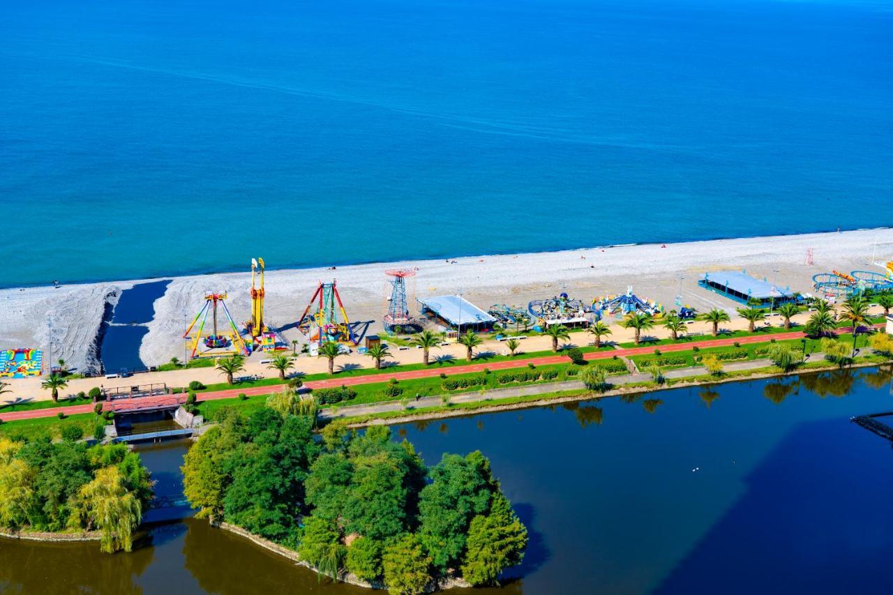 באטומי Orbi Sea View Apartment מראה חיצוני תמונה